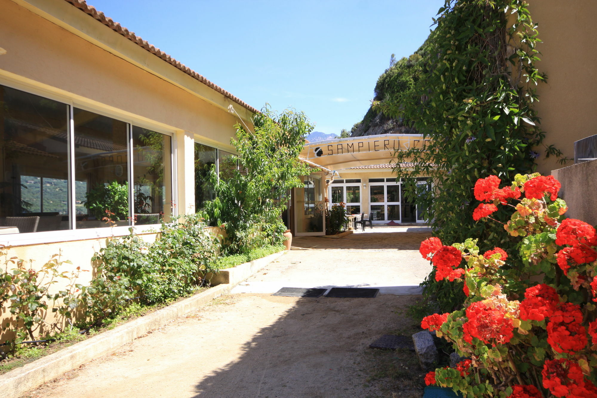 Hotel Sampiero Propriano  Exterior foto